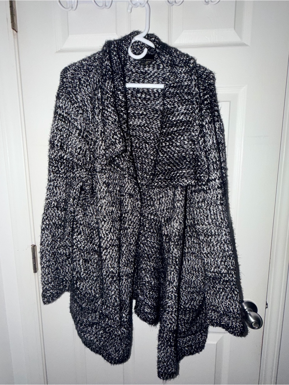 i jeans by Buffalo Black & White Marled Open Cardigan